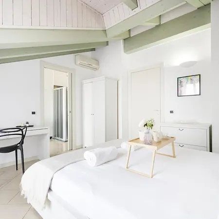 Easylife - - C Italia 68bp5 - P Ticinese Lejlighed *