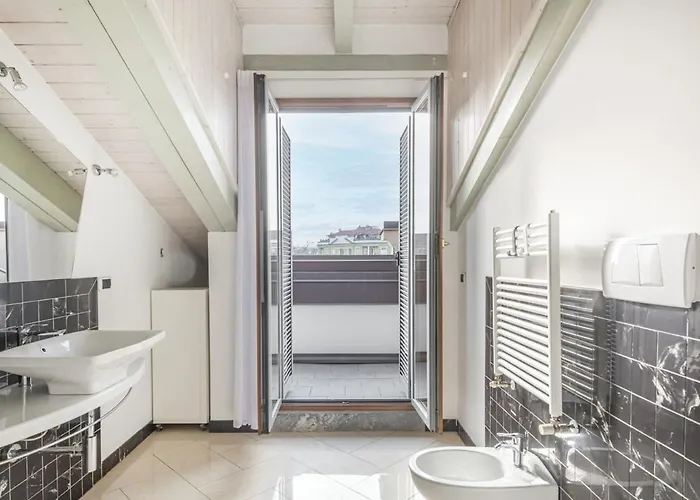 Easylife - - C Italia 68bp5 - P Ticinese شقة